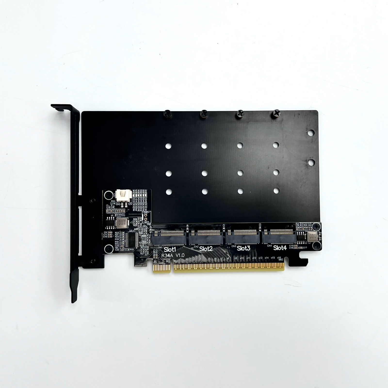 R34A PCIe 5.0 x16 to 4-Port M. - Quad M.2 Nvme Pcie Bifurcation Card review and price